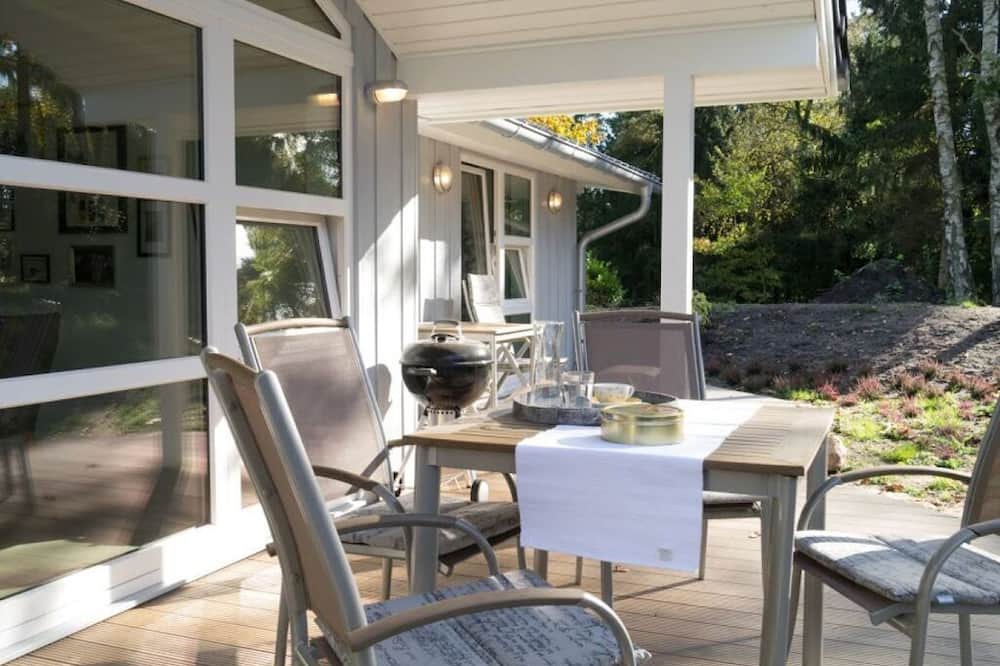 Holm-Seppensen Apartment | Holiday home Falkenweg