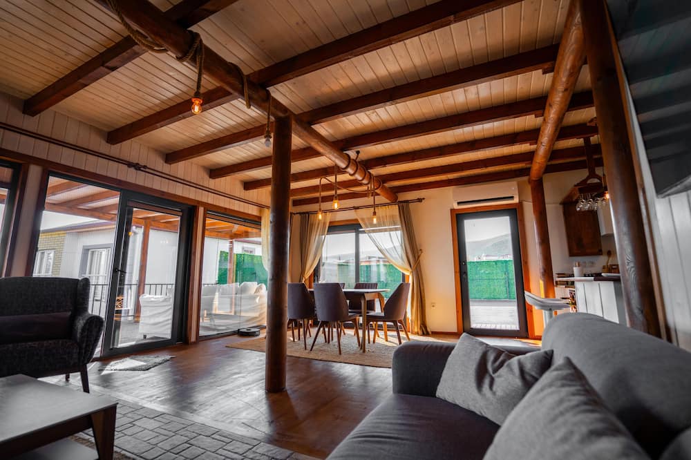 Iznik Villa | Cozy, super luxury two-story villa by the lake. 45 minutes to istanbul