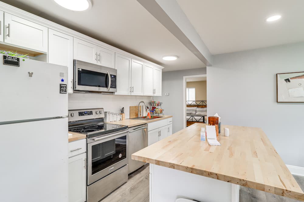 Farmington Hills House | Farmington Hills Vacation Rental, 20 Mi to Detroit