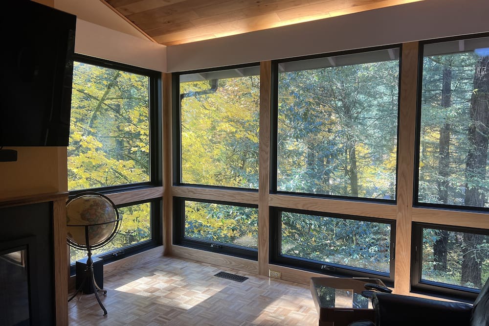 Sylvan - Highlands - Southwest Hills Apartment | Portland urban Treehouse
