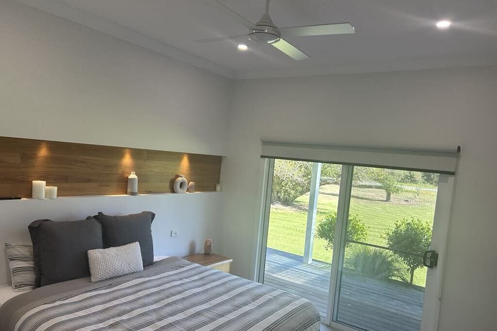 Yarram Other | Luxury farm house, Woodside. 10 min to a beach or a 25 min drive to a forest.