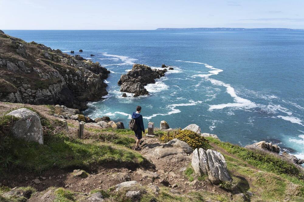 Poullan-sur-Mer House | Holiday house Poullan sur Mer for 2 - 6 persons with 3 bedrooms - Row house