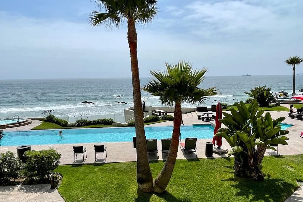 Playa Encantada Apartment | This apartment is a 2 bedroom(s), 2 bathrooms, located in Playas de Rosarito, Baja California.