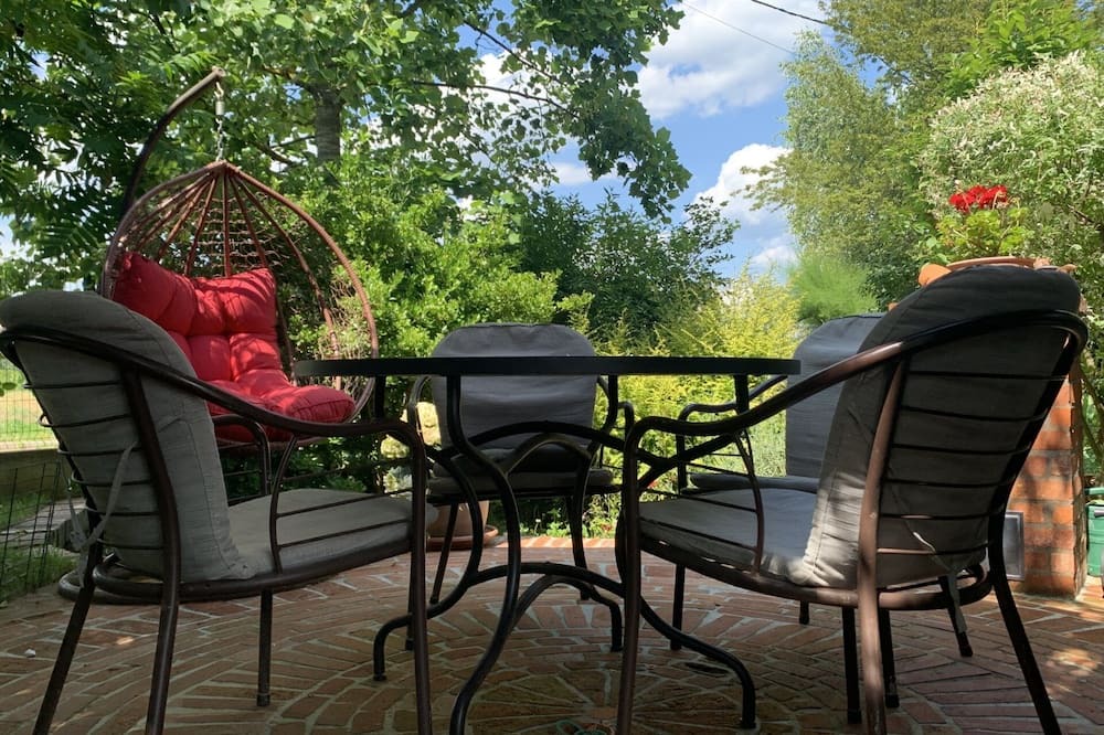 Breznik Plesivicki Apartment | One bedroom apartment with terrace Sveta Nedelja, Prigorje (A-21835-a)