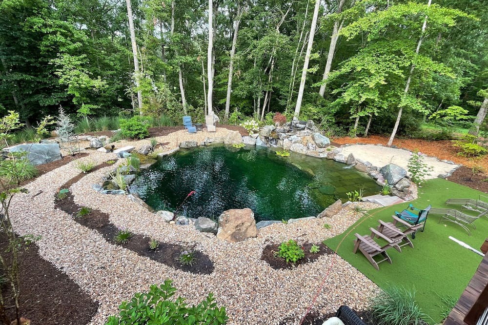 Charlottesville House | Charlottesville home - hot tub, fire pit & pond