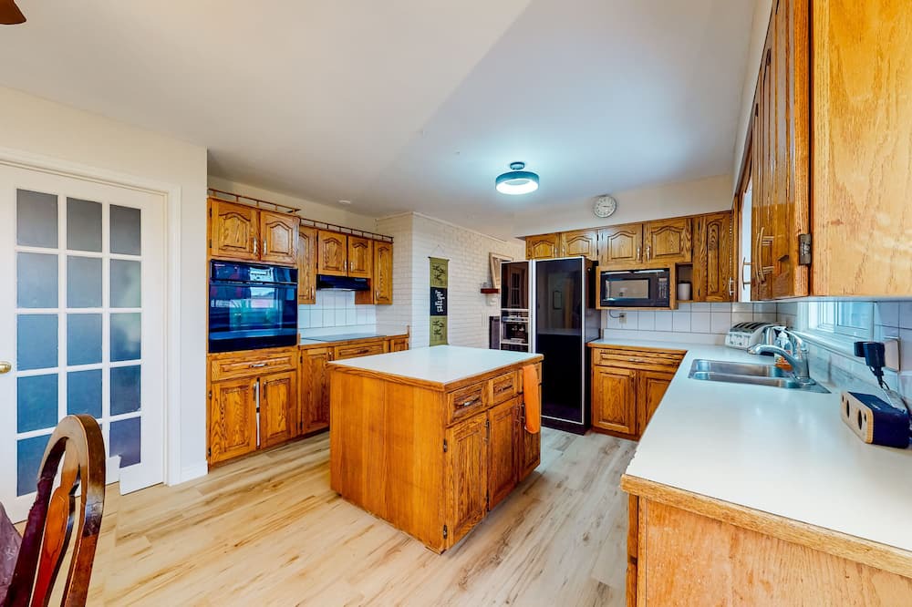 Centre Wellington House | Spacious retreat with pool, hot tub, firepit, & two living rooms