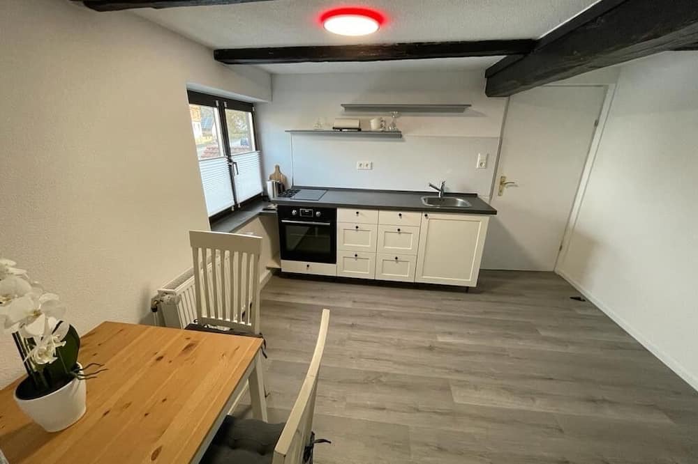 Heinebach Apartment | Ferienwohnung 2-4 Personen. Bahnhofsnah. Direkt an der B83