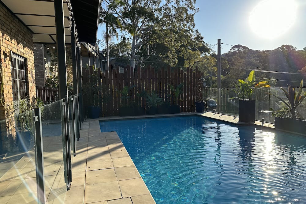 Beacon Hill House | The Retreat - Northern Beaches - Huge House - Pool