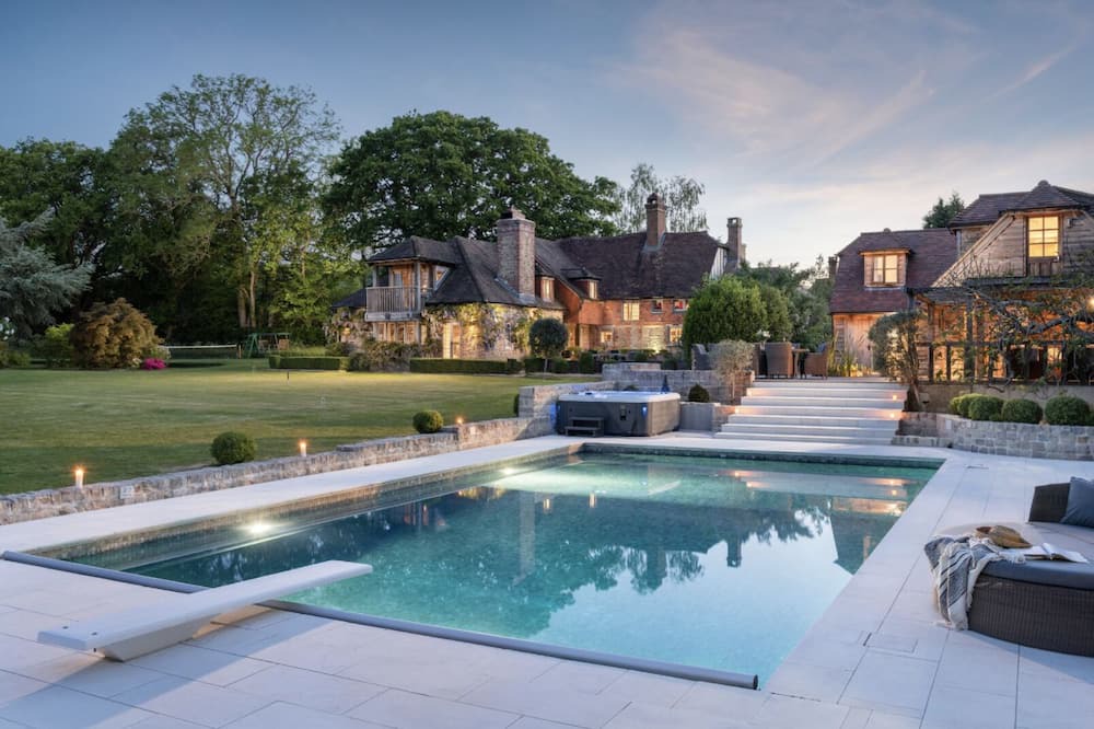 Lickfold House | Luxury Boltholes | Hunters
