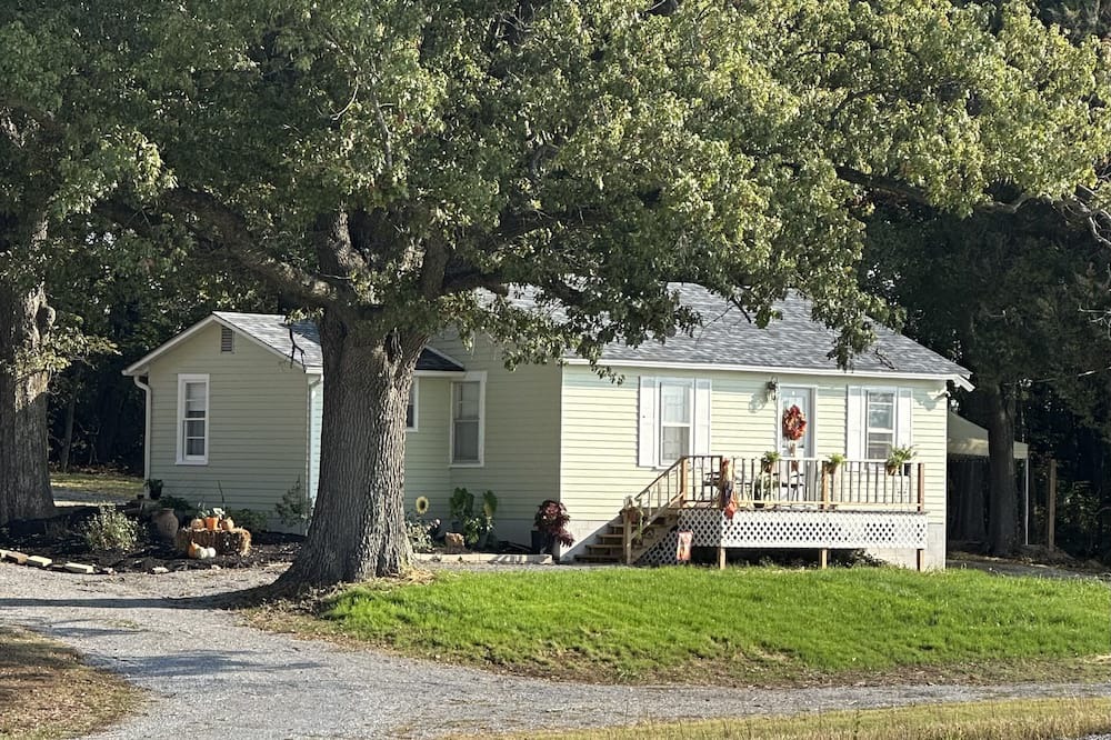 Equality House | Explore the Shawnee National Forest-reserve the SHAWNEE HIDEAWAY