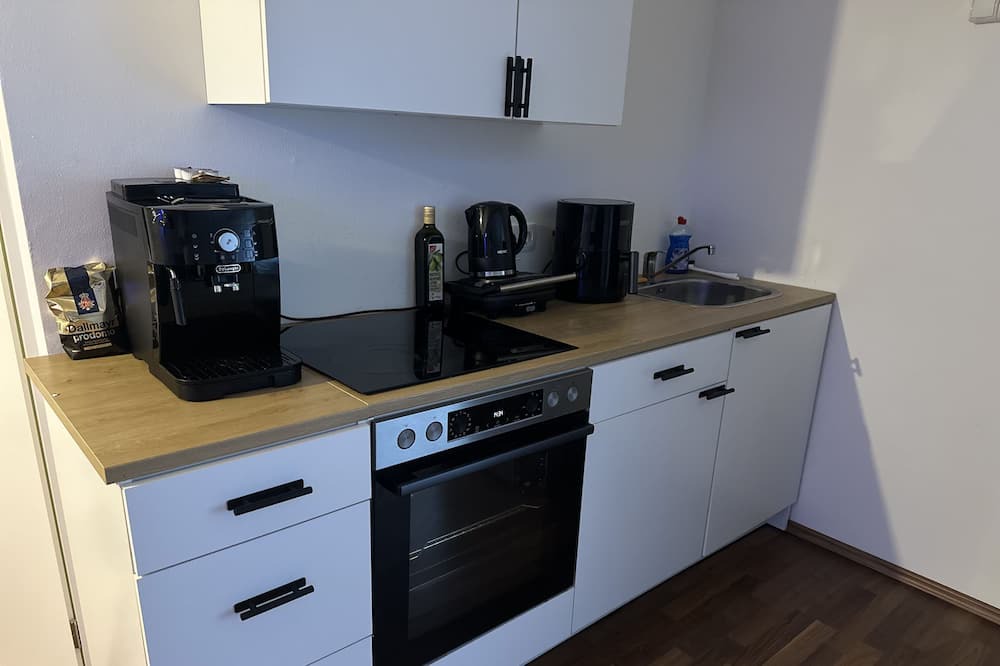 Sossenheim Apartment | 2-Zimmer Wohnung mit Gym + Office