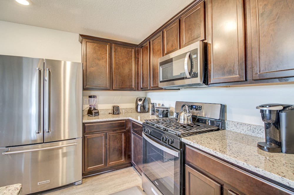 Bosque House | Belen Vacation Rental ~ 10 Mi to Los Lunas!