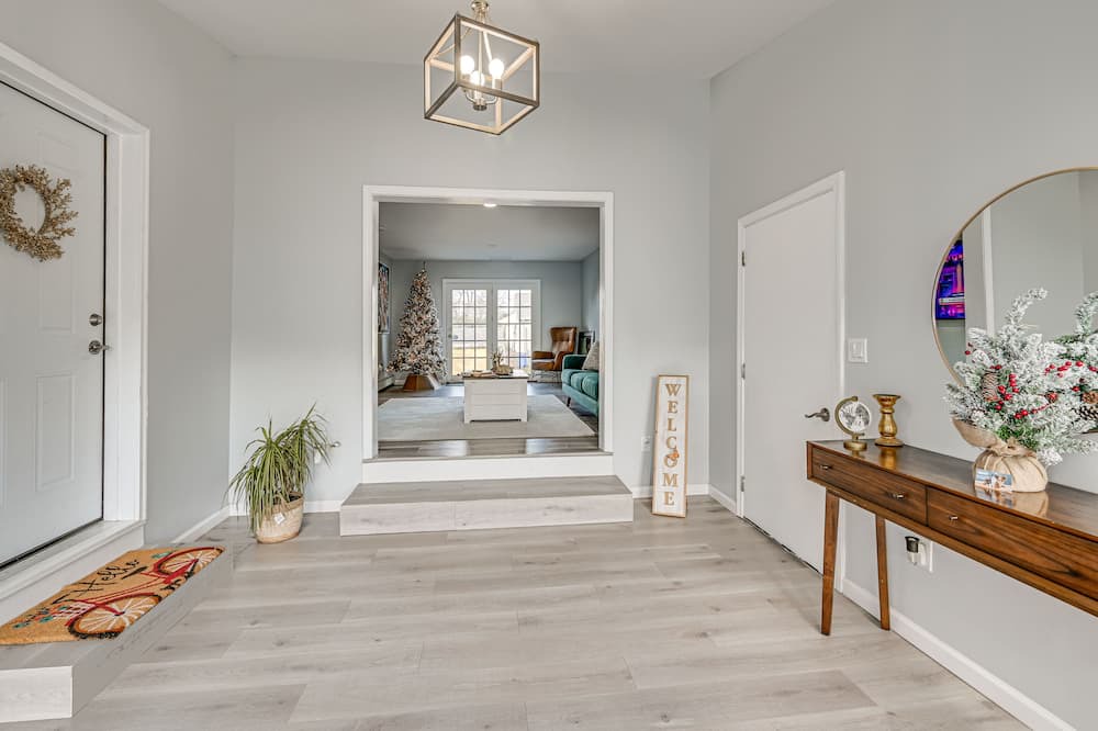 Newington Apartment | Newington Vacation Rental ~ 9 Mi to Hartford!