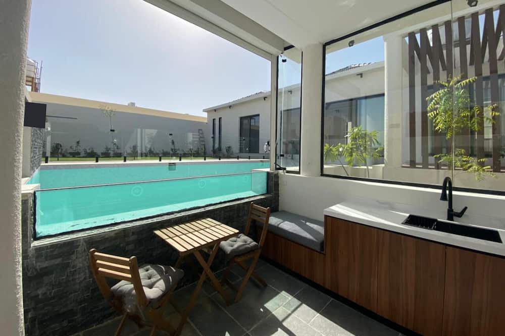 Spring Ski Chalet | 5 minutes to airport