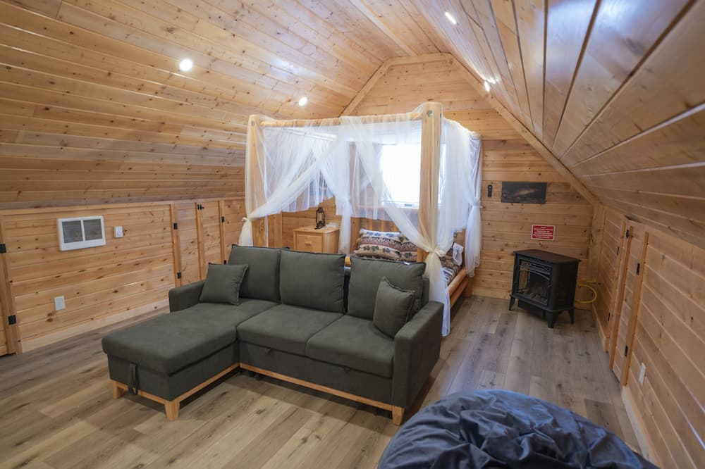 Island Park Apartment | Snake River Guest House