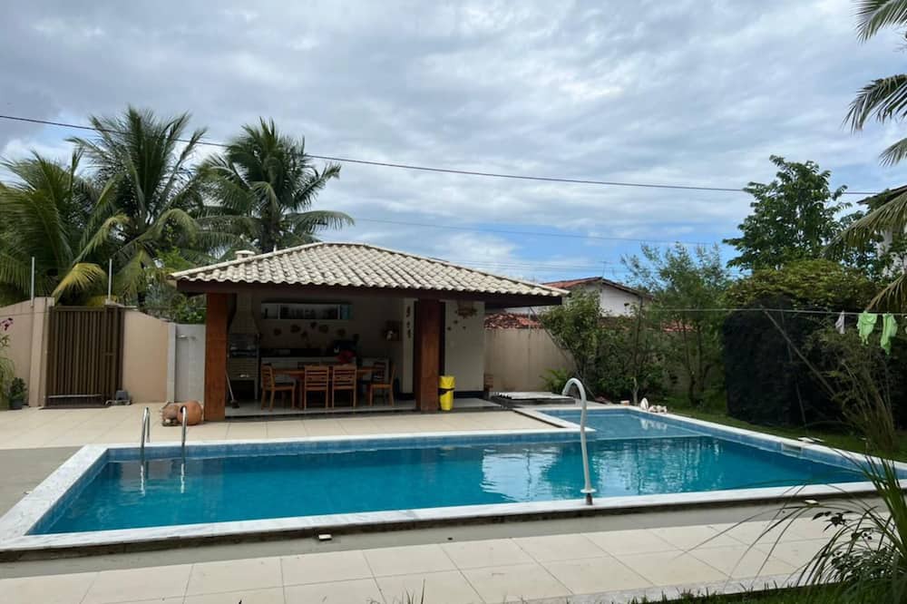 Armacao do Tairu House | Casa na Ilha - 100 Metros da Praia