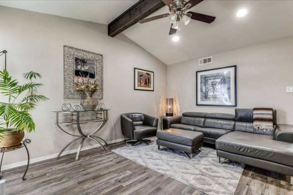 Terrell Condo | Cozy vibe condo. 2-bedroom, 2 full-bathroom with patio off the master & dining.