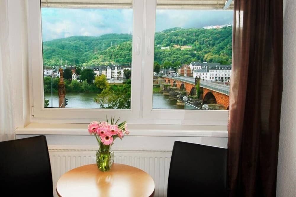 Mitte Apartment | Comfort Doppelzimmer mit Moselblick