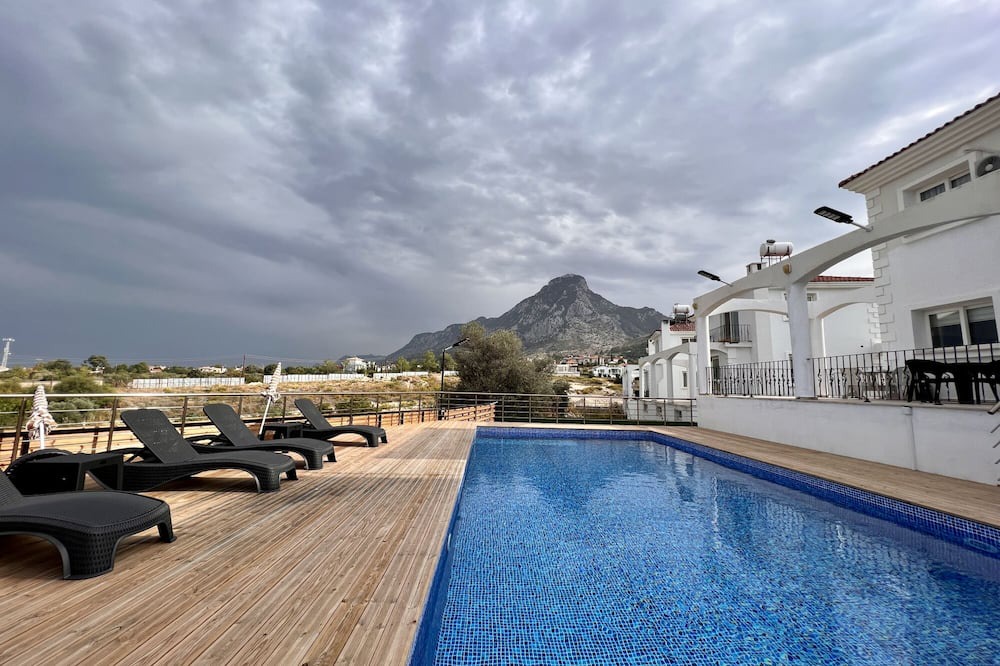 Karsiyaka Villa | Villa with Private Pool At Kyrenia