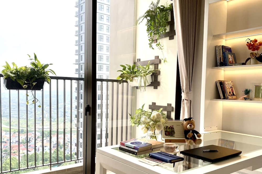 Van Giang Apartment | Family-friendly, Filled up with morning sunshine, Fully furnished yet spacious