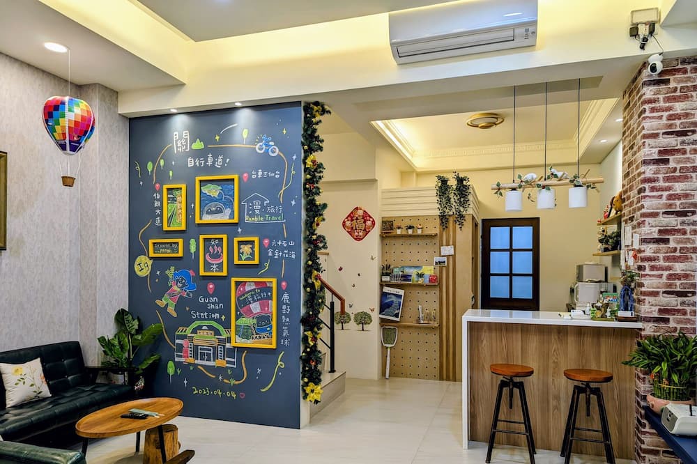 Guanshan Bed & Breakfast | Rambel Travel Homestay