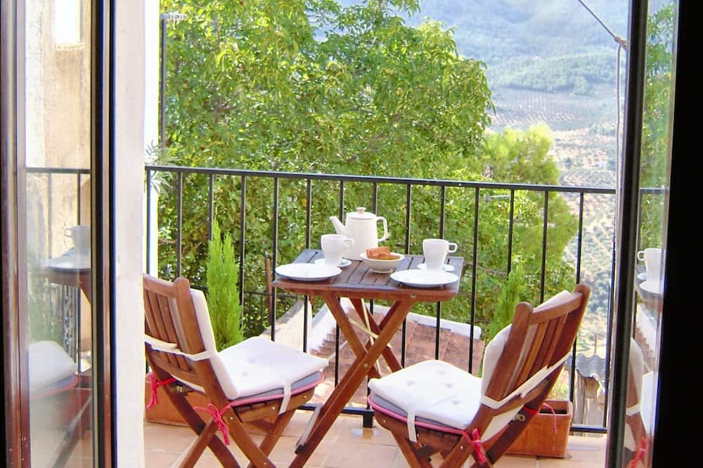 Hornos House | Homerez - Big house for 11 ppl. with terrace and balcony at Hornos