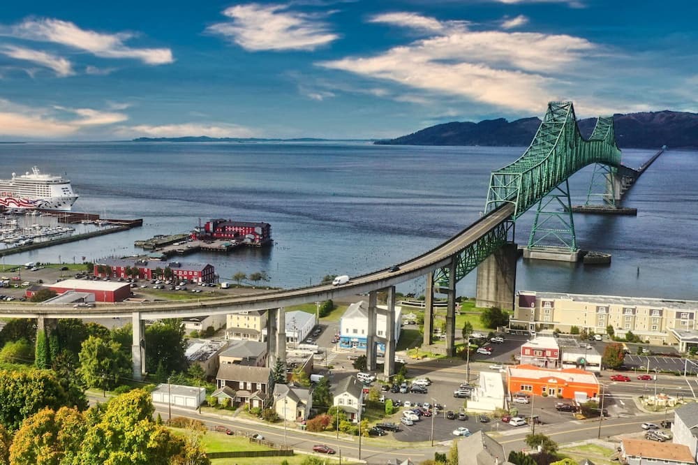 Astoria House | Charming Coastal 4BR Home Near Columbia River