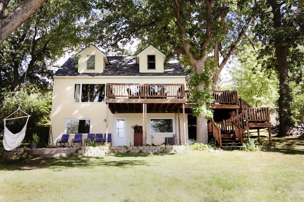 Ortonville House | New! Big Stone 4 Bedroom Renovated Home