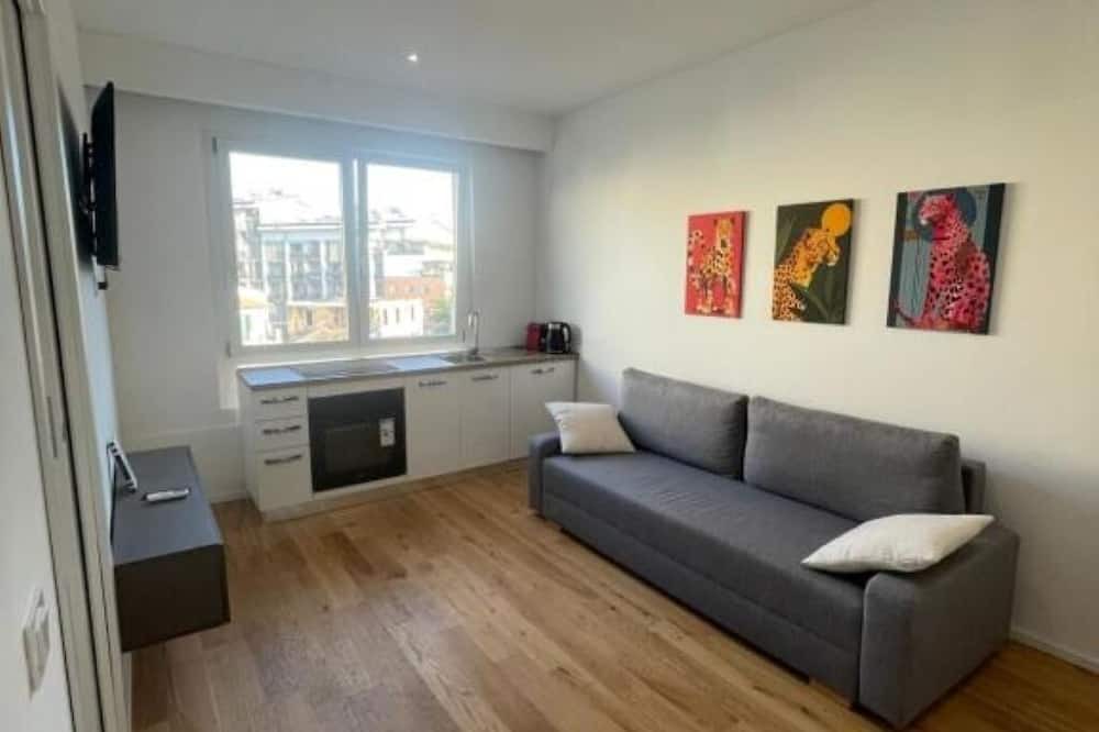 Segnano Condo | Flora: 1 Bedroom Apartment 1