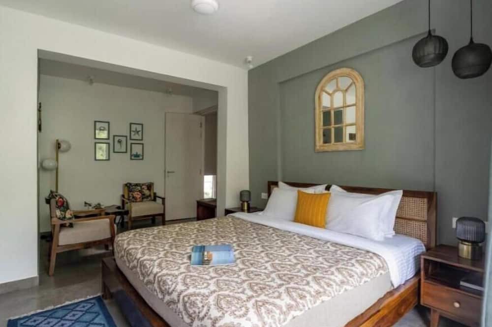 Reis Magos Apartment | ElReino-New 2BHK Apt with Pool near Candolim Beach