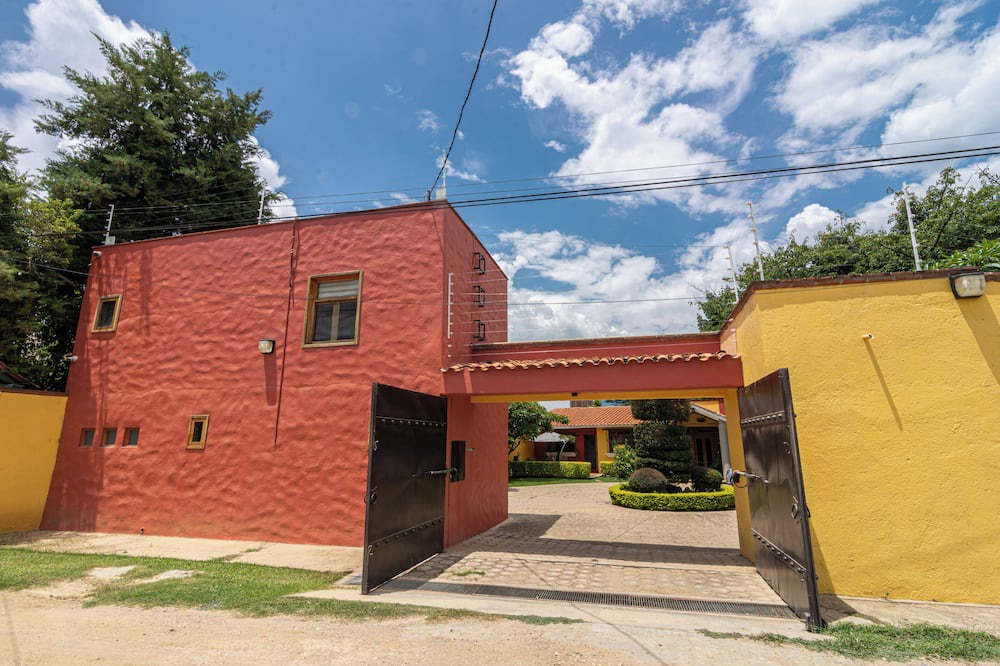 Tlalixtac de Cabrera House | LLovaneli House - HiveNB