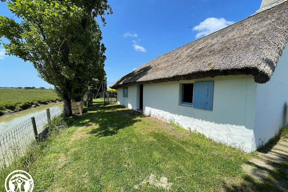 Beauvoir-sur-Mer Cottage | Charming traditional cottage in the Breton Marsh