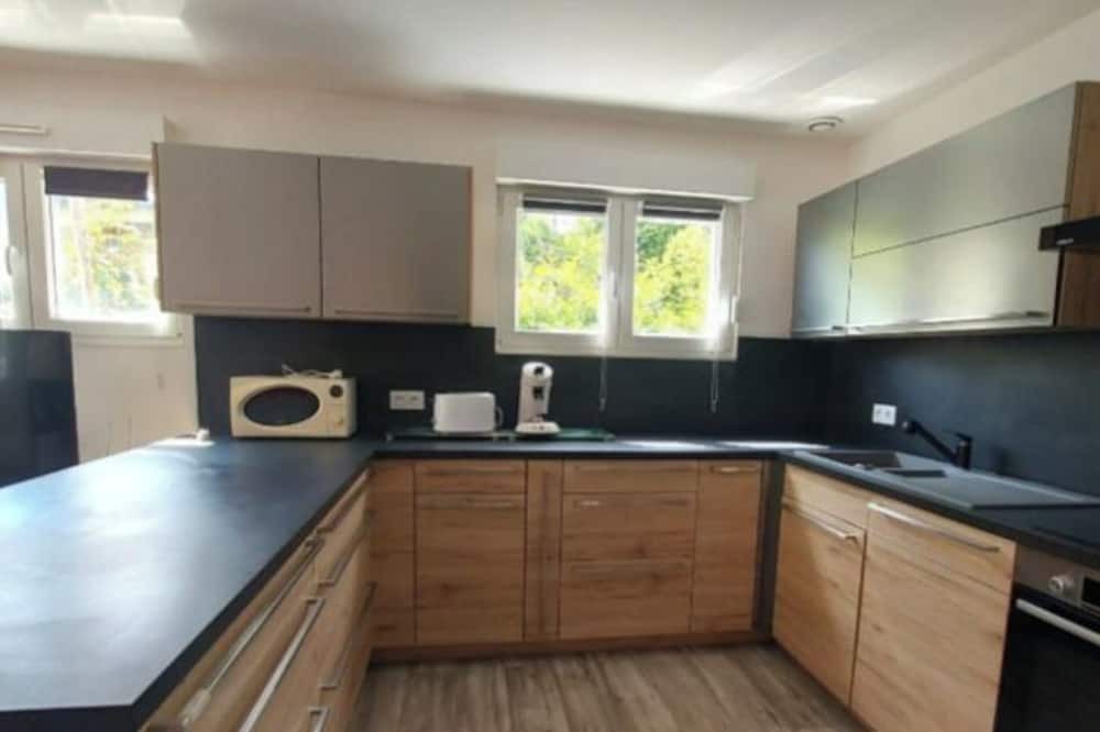 Ensisheim House | Spacious and bright family home