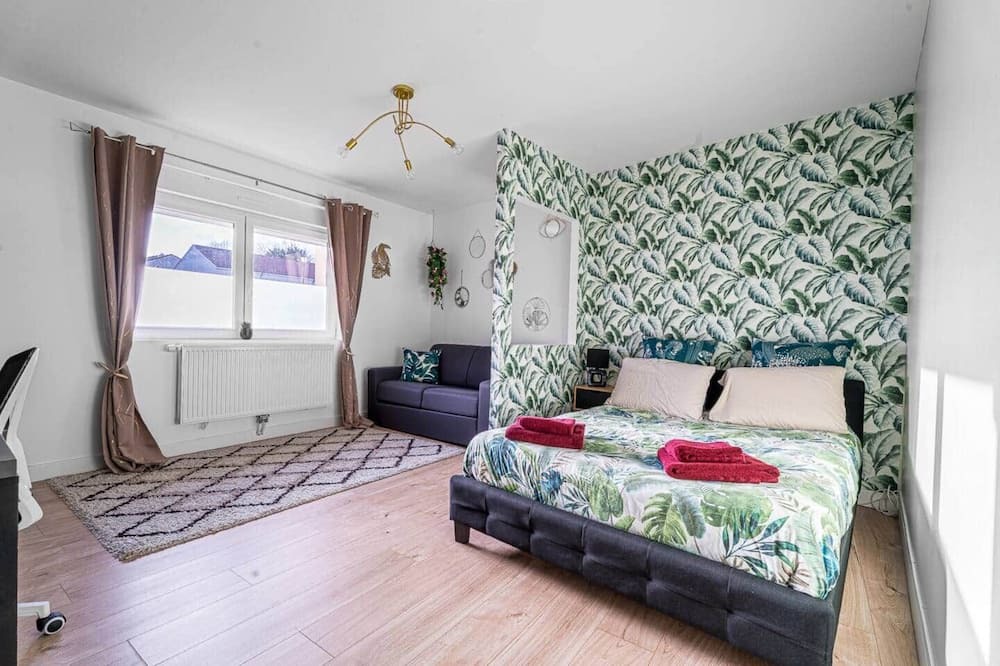 Woippy Bed & Breakfast | Private room 22m² + Sofa bed - WIFI - 120m² - France