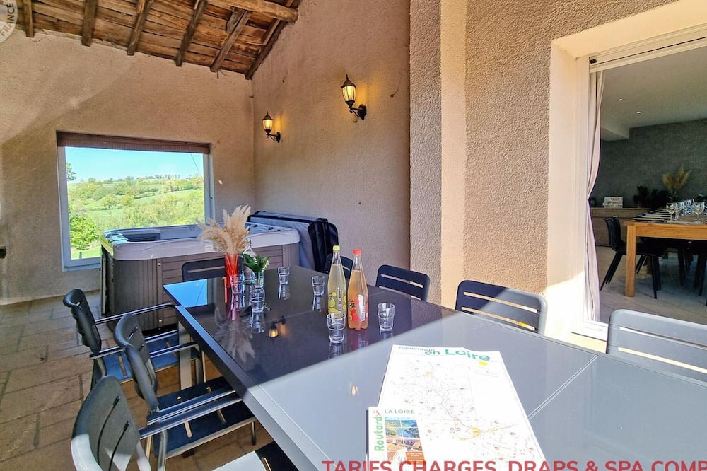 Chevrieres Cottage | Comfortable cottage for 12 with private garden and spa in Auvergne-Rhône-Alpes