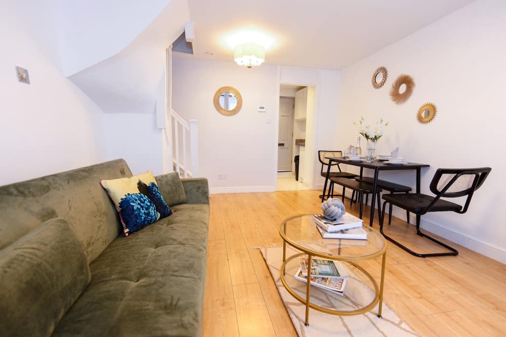 Hemel Hempstead House | Your second home in Hemel/free parking/easy access