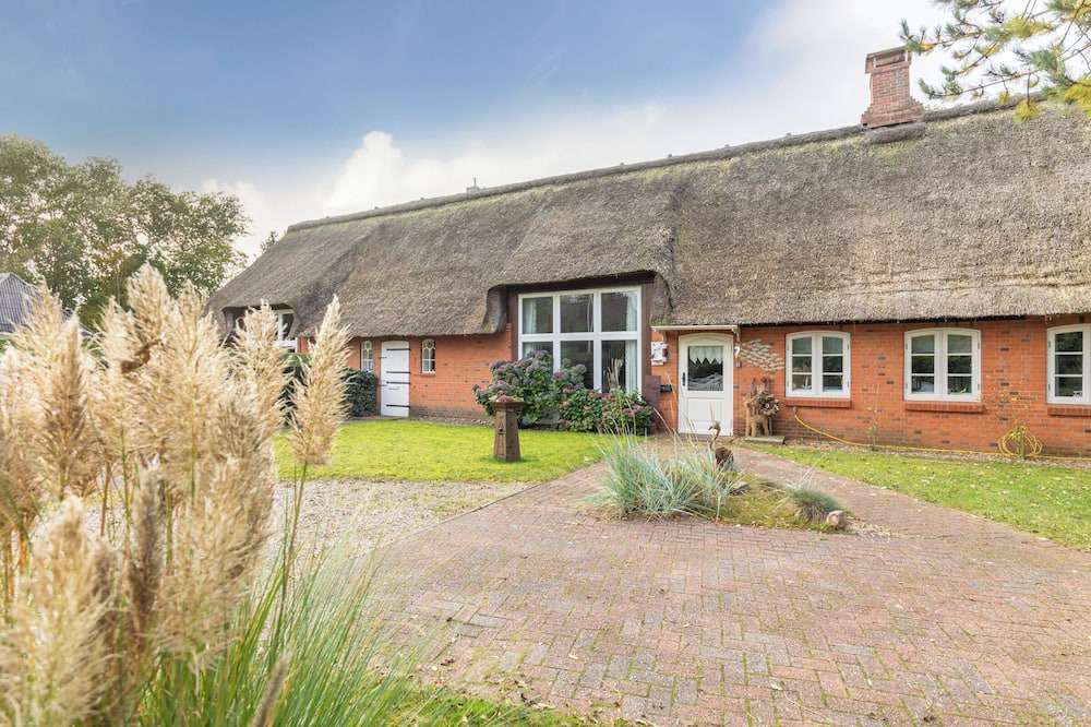 Bordelum Apartment | Welcome to our vacation apartment "Auszeit unter Reet" in Dörpum - Ih