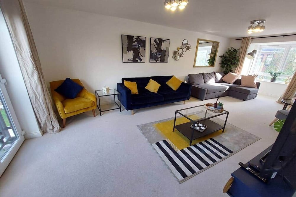 Newcastle-upon-Tyne House | 🏡 7Bed SaltwickHouse+Free Parking+WIFI+Near Newcastle City