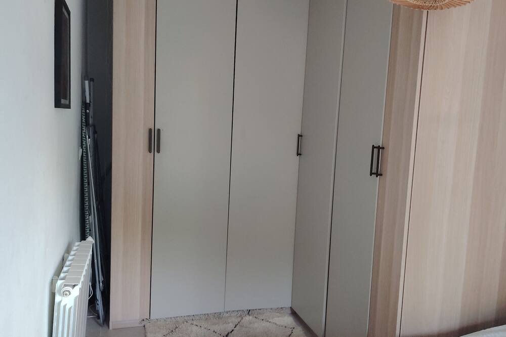 Saint-Lambert Apartment | At the foot of Notre Dame de la Garde, between beach and town center