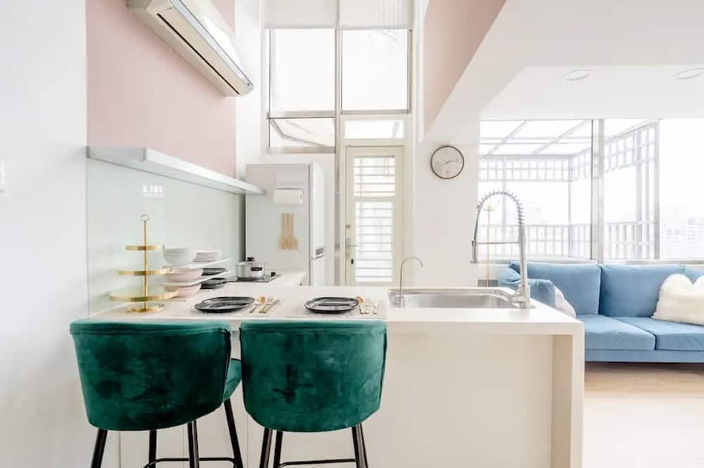 Daan Apartment | Bright and Spacious Duplex. Abundant natural light