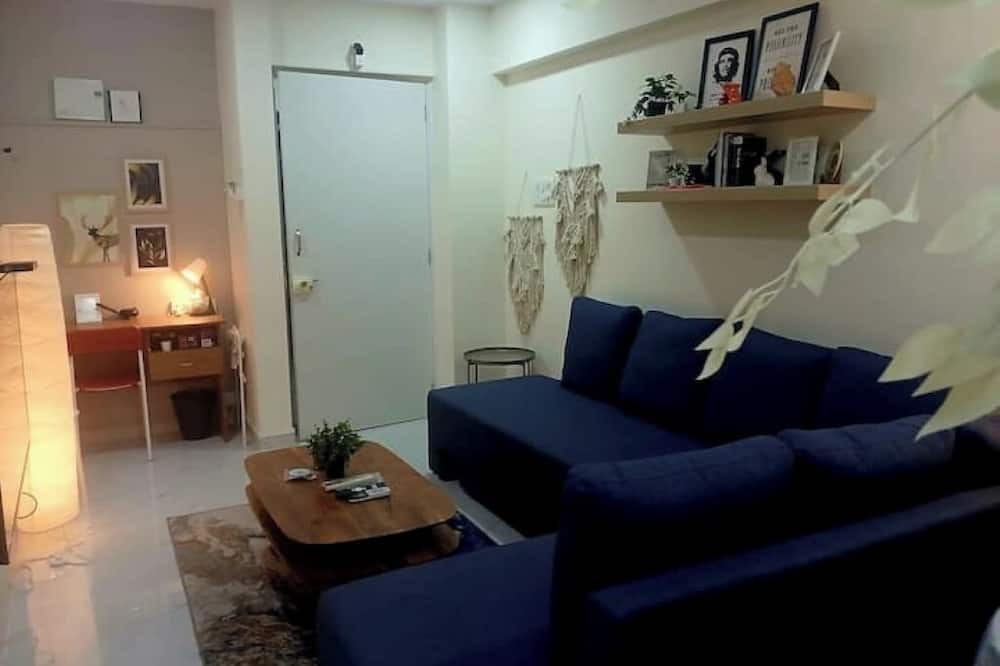 Ranwar Condo | Villa Vienna-2bed/2bath chic, rustic village vibe