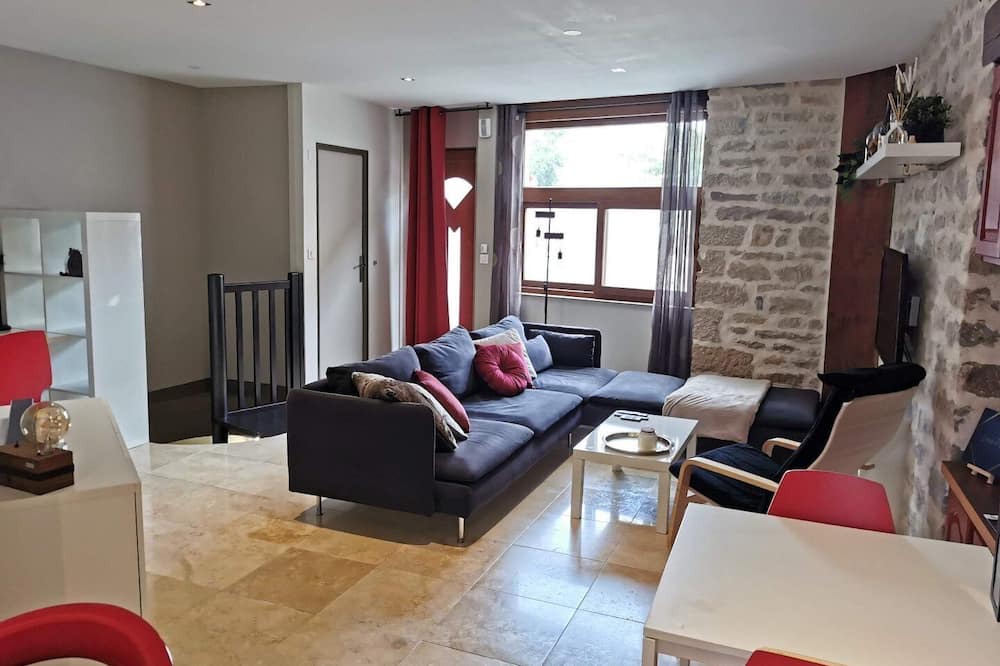 Faubourg-Raines Apartment | Peaceful Haven in the Vibrant Heart of Dijon