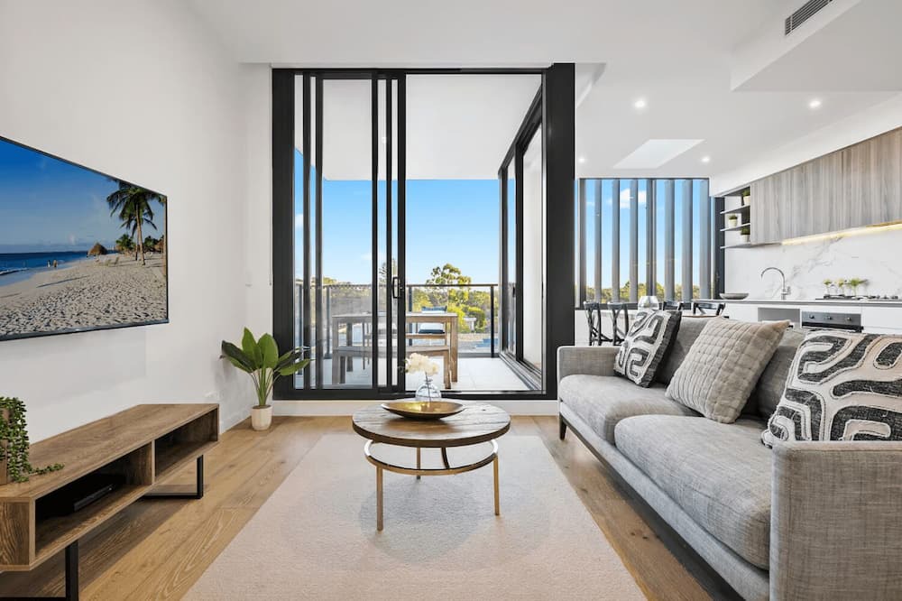 Macquarie Park Apartment | North Ryde- NR005 - Whiteside Street - Spacious 1BR Executive Apartment with Balcony Near Macquarie Centre University