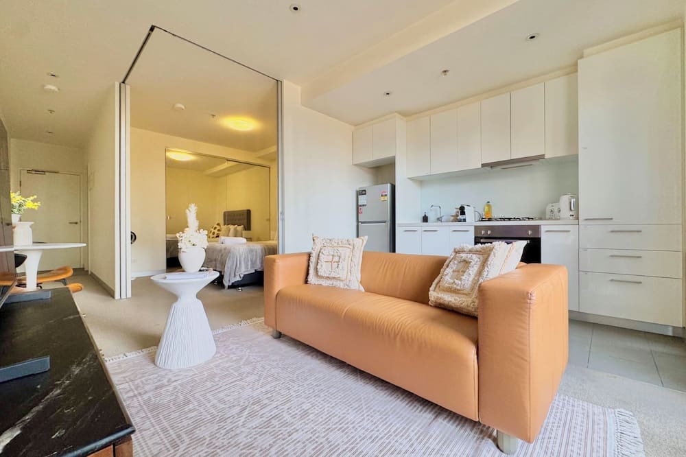 South Wharf Apartment | Stylish 1BR Southbank apartment close to Crown