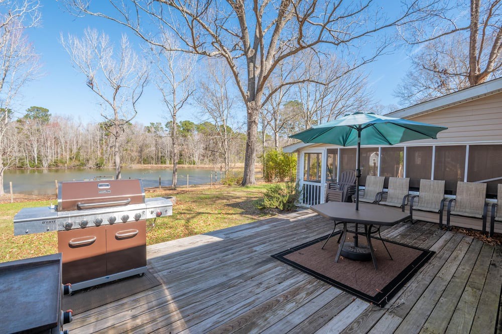 Eutawville House | Reel Haven on the Water: Modern + Comfy Home!
