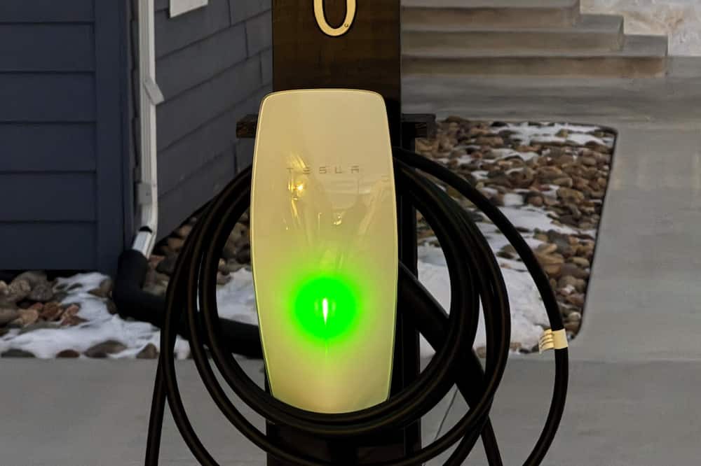 Limon Cabin | Rest & Recharge [Musicians Room #6] Free EV charge