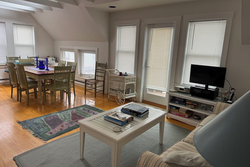 Watch Hill Historic District Condo | Cozy 2-bedroom condo in Watch Hill