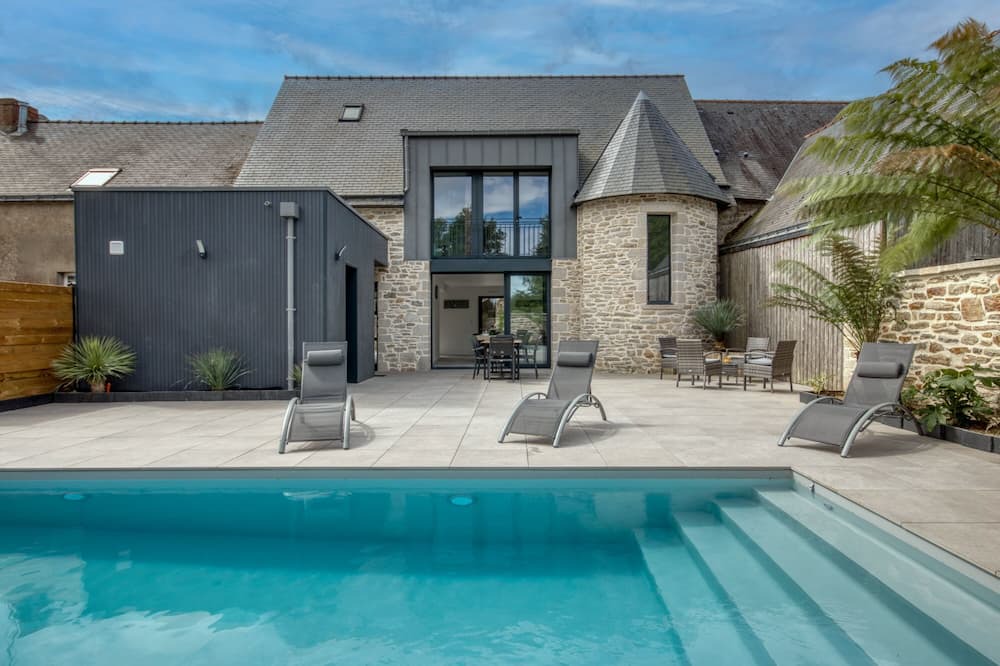Ferel House | Le Logis de la Pierre Bleue - Maison climatisée avec piscine