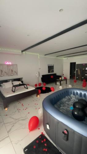 Genay Apartment | Aqualuxe69