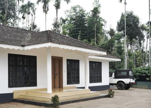 Vayittiri House | Destinesia White Ville